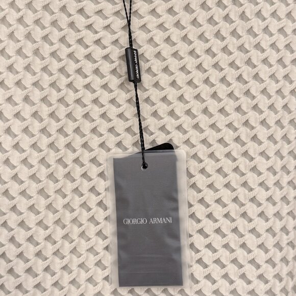 Giorgio Armani Textured Honeycomb Knit Sleeveless Top - Picture 4 of 6